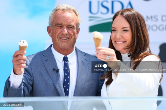 US ice cream makers to scoop out synthetic dyes under RFK Jr. push